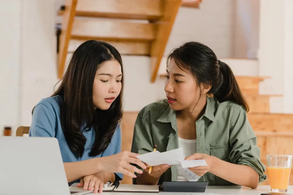 Học sinh trong hoạt động song ngữ